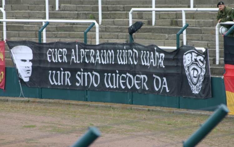 Sportforum Hohensch&ouml;nhausen - Eurer Alptraum...