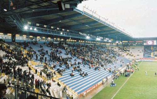 Sch&uuml;co Arena (Stadion Alm) - Haupttrib�ne