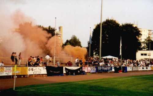 Heinrich-Graf-Sportanlage - Rauch �berm Dorf