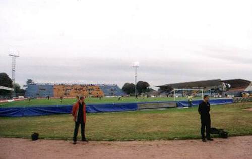 Stade Jean Laville - neue Hintertortrib�ne