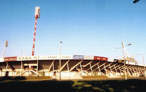 Gy&ouml;ri Stadion - Au&szlig;enansicht