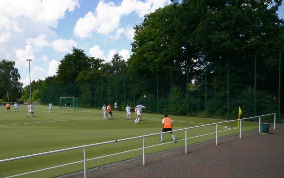Stadion Britz S�d Kunstrasenplatz