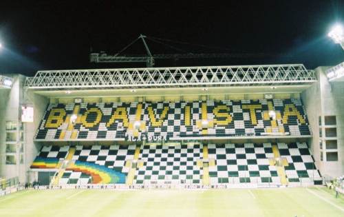 Est&aacute;dio do Bessa - S�dtrib�ne