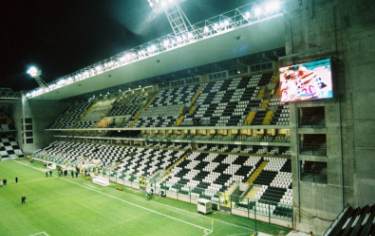 Est&aacute;dio do Bessa - Westtrib�ne